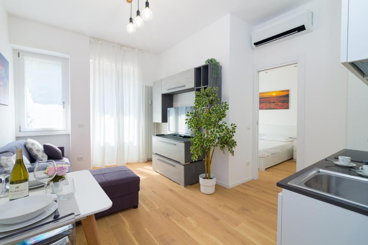 Ferienwohnung Bright Terrace In Milano Exterior foto